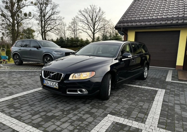 Volvo V70 cena 22800 przebieg: 338000, rok produkcji 2009 z Kisielice małe 211